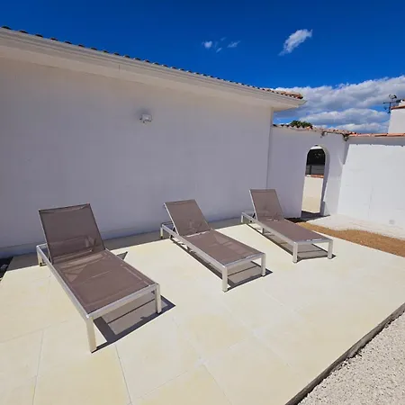 Dom wakacyjny Maison De Entiere A 10 Mn De La Rochelle *